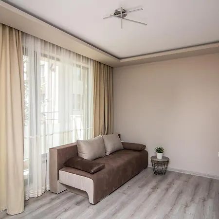 Cozy Flats Nearby Center Free Park Area * Varna