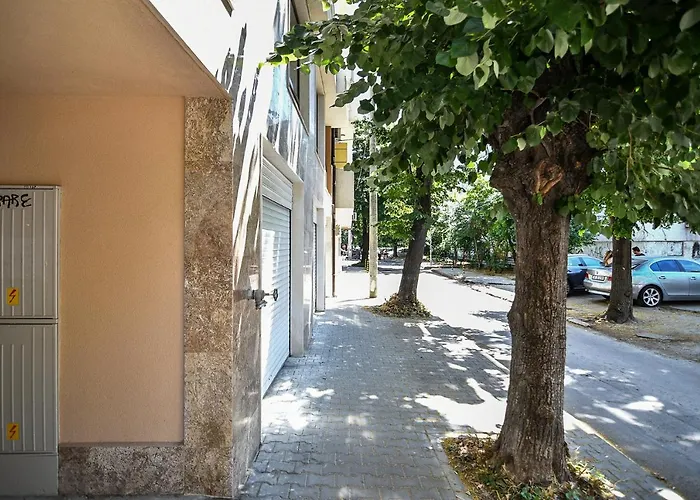 Cozy Flats Nearby Center Free Park Area * 瓦爾納