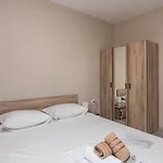 아파트 Cozy Flats Nearby Center Free Park Area 바르나