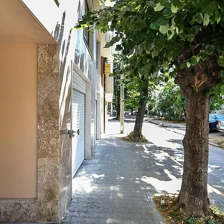 Cozy Flats Nearby Center Free Park Area * Varna