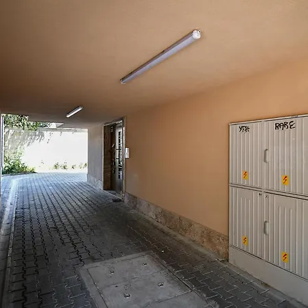 Cozy Flats Nearby Center Free Park Area Appartement