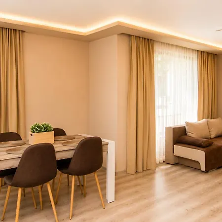 Appartement Cozy Flats Nearby Center Free Park Area