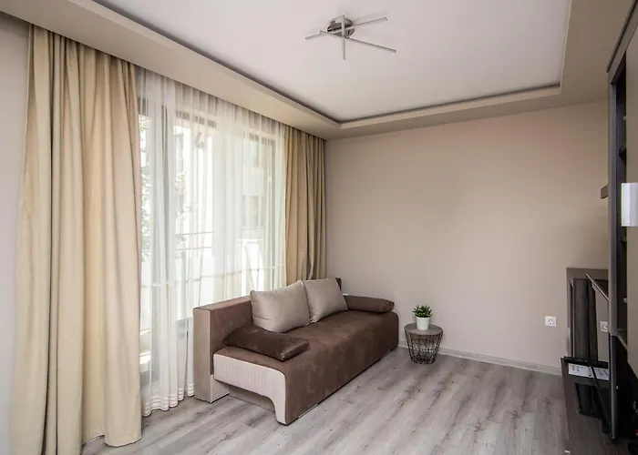 Cozy Flats Nearby Center Free Park Area * Varna